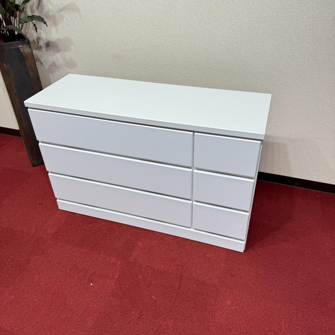 超美品　白いワイドチェスト３段　収納　タンス　幅1190ｍｍ