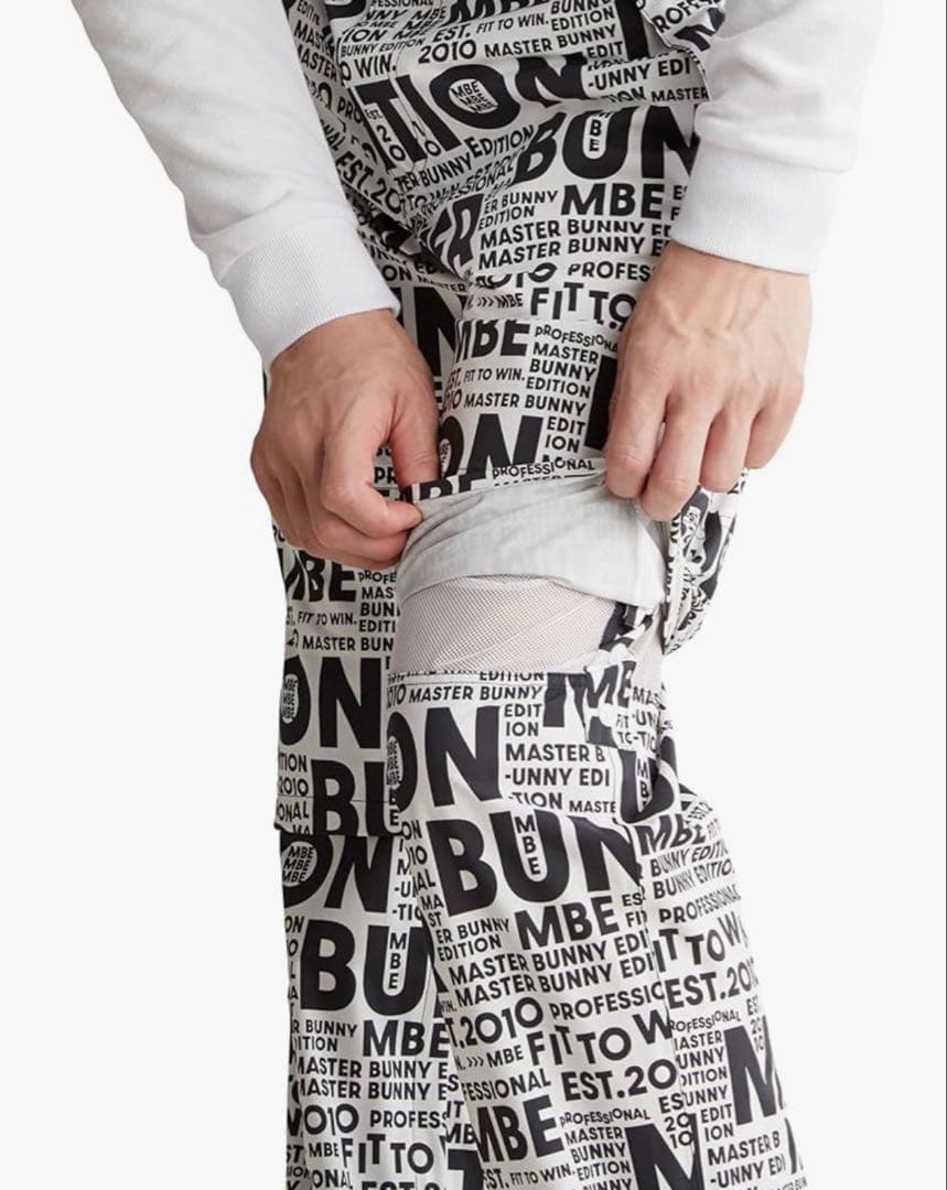 マスターバニーエディション　レインウェア　サイズ4