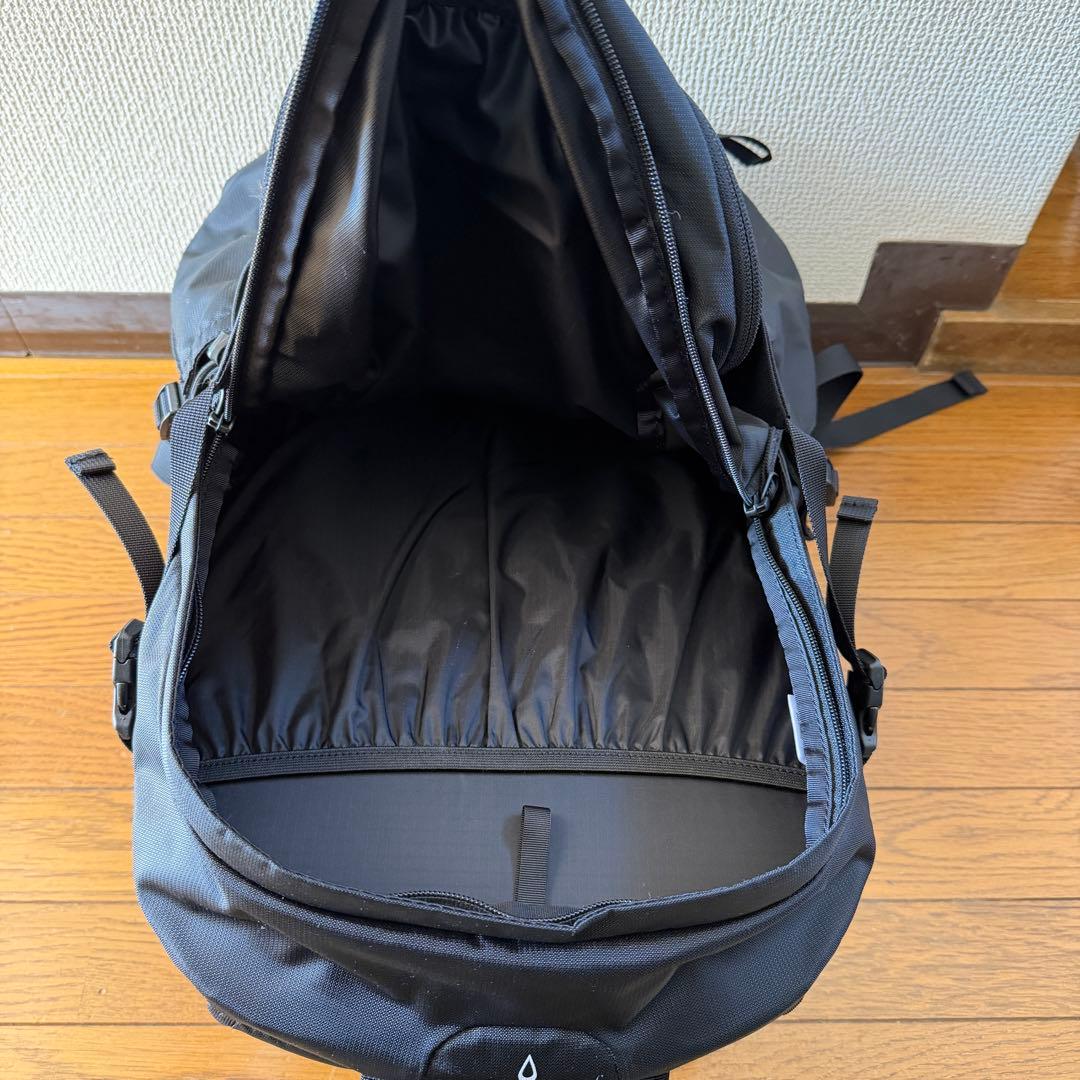 THE NORTH FACE TELLUS 25 ブラック