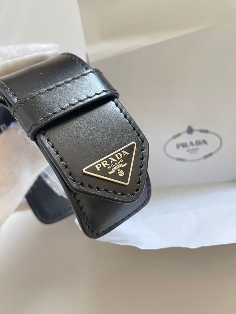 【新品未使用】PRADA アームレザーカフ レザー シルバー金具 レディース