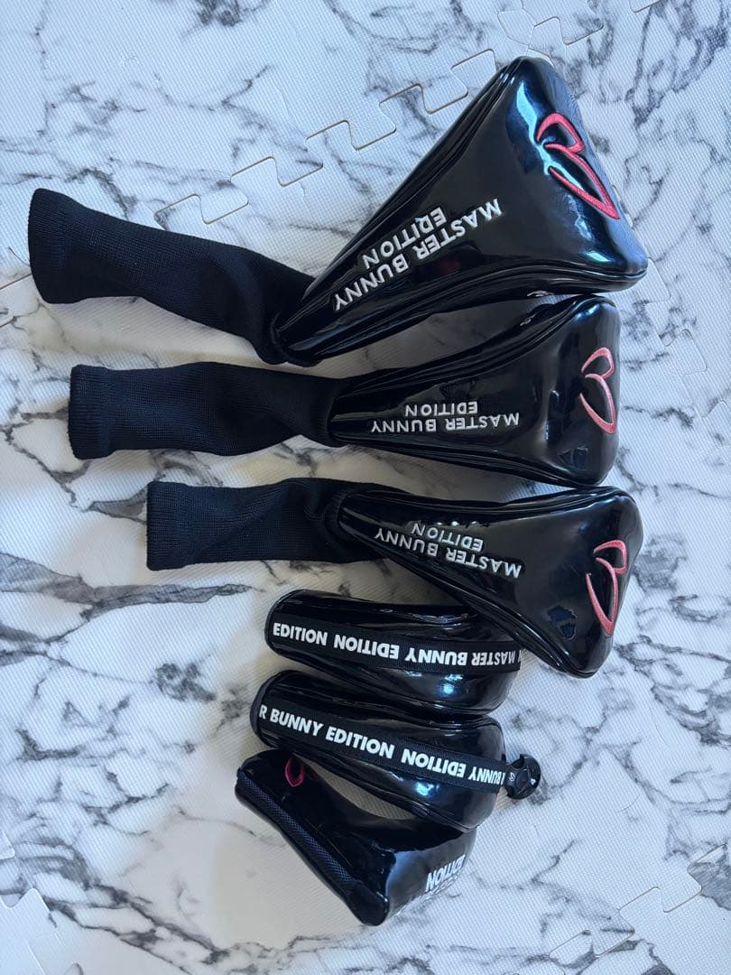 MASTER BUNNY EDITION キャディバッグ ヘッドカバー付き