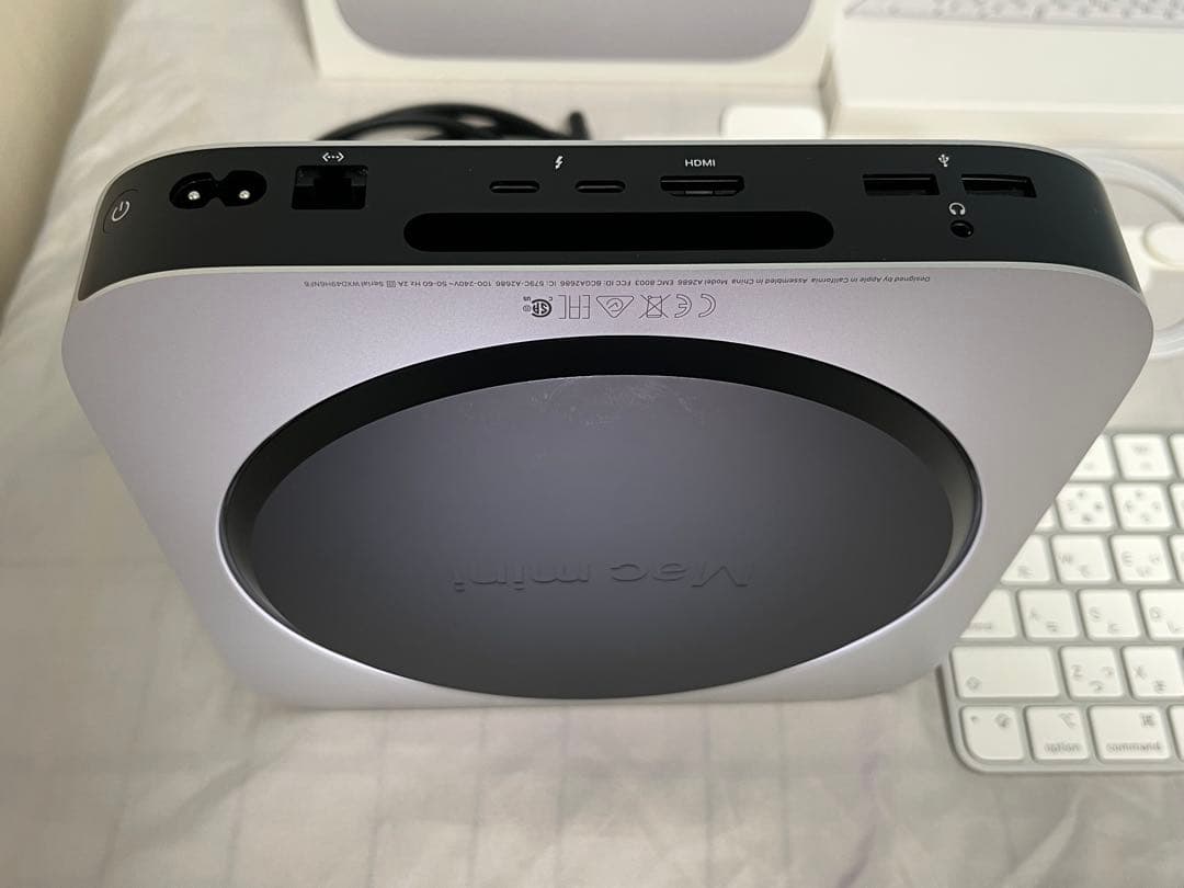 MacminiM2 純正キーボード(Touch ID) +トラックパットセット