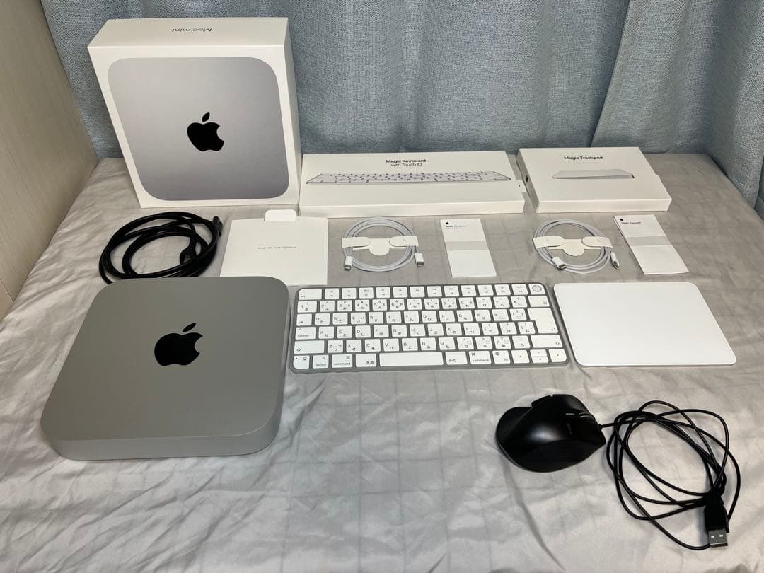 MacminiM2 純正キーボード(Touch ID) +トラックパットセット