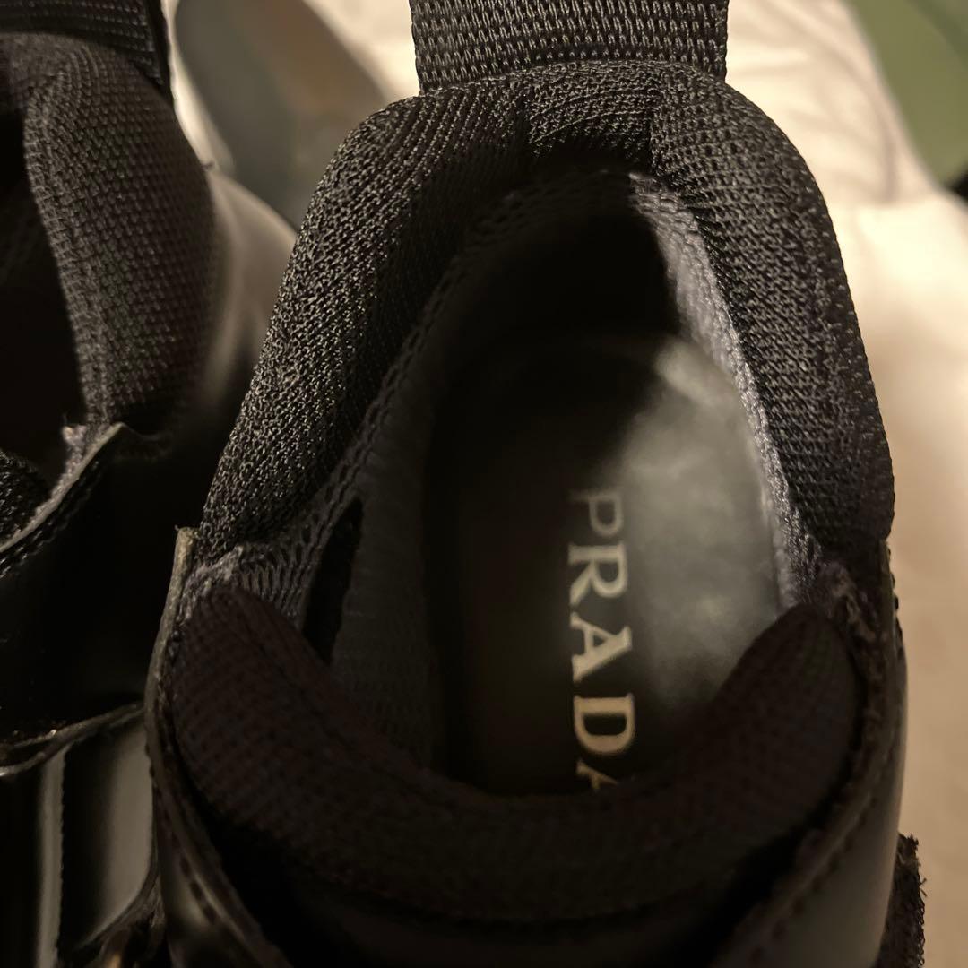 美品PRADAレディース