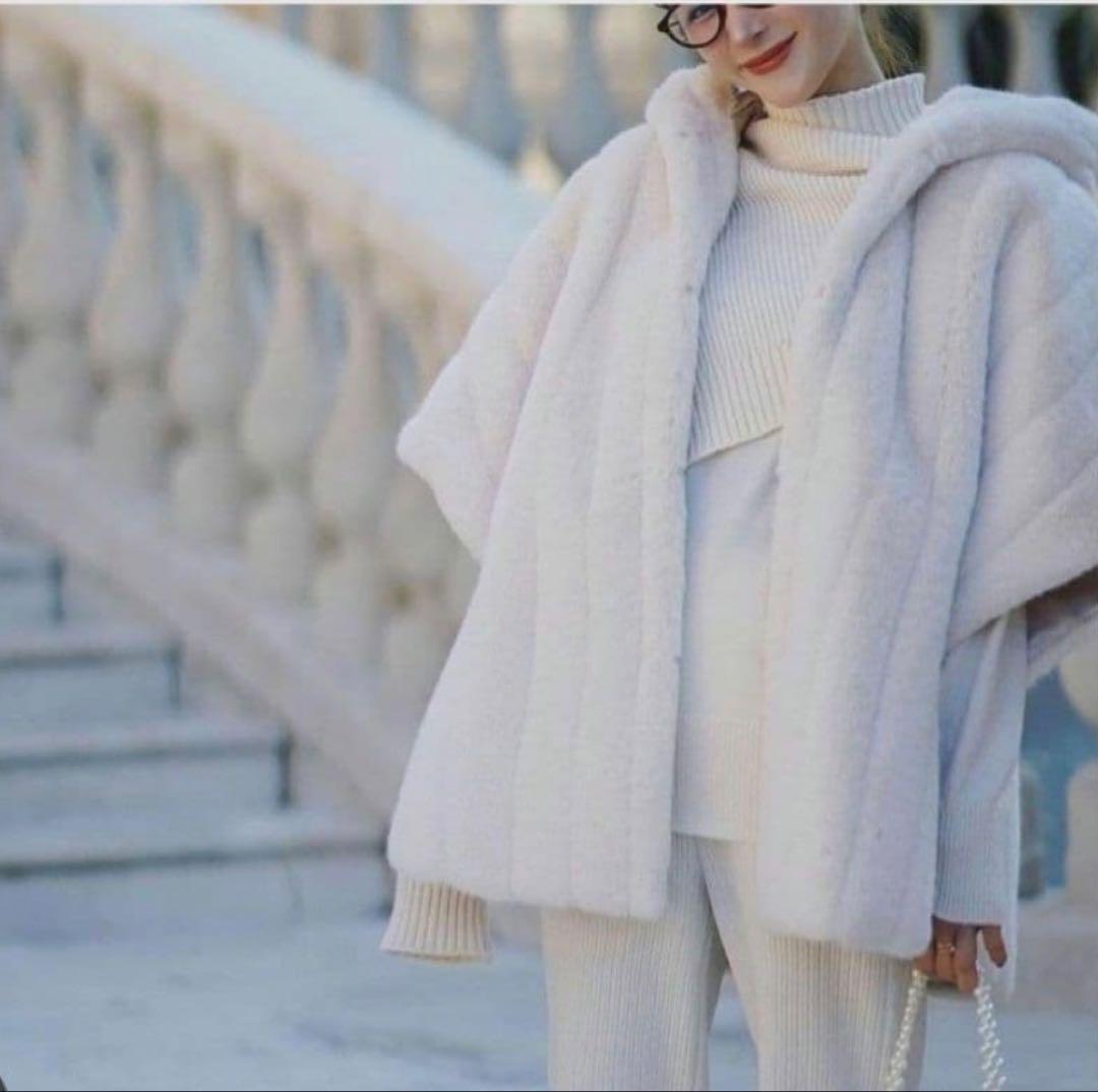 Lemonplet レモンプレット　エコファーフーデッドポンチョ　オフホワイト