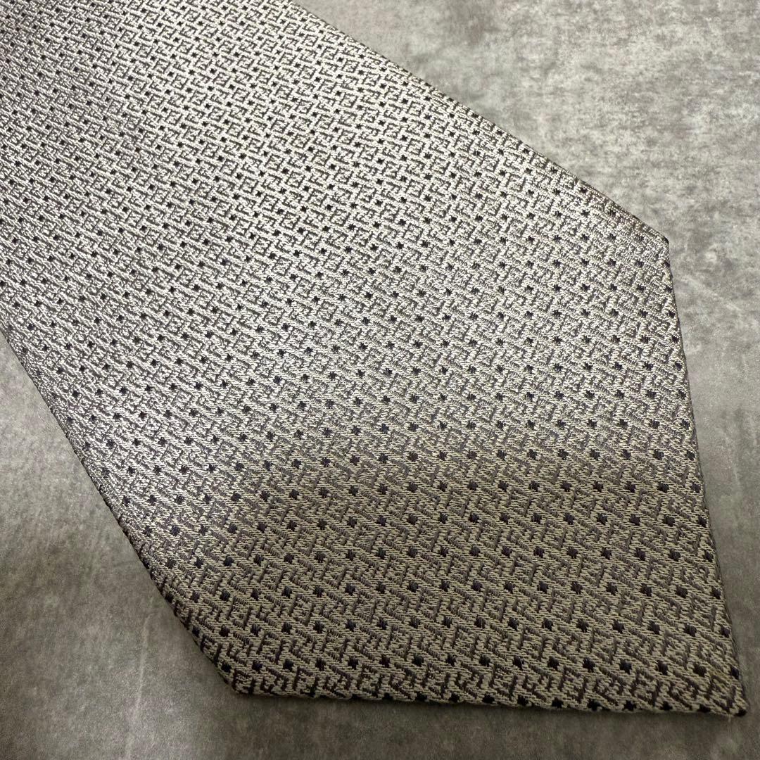 【✨極美品✨】FENDI フェンディ ネクタイ シルバー ズッカ シルク 結婚式