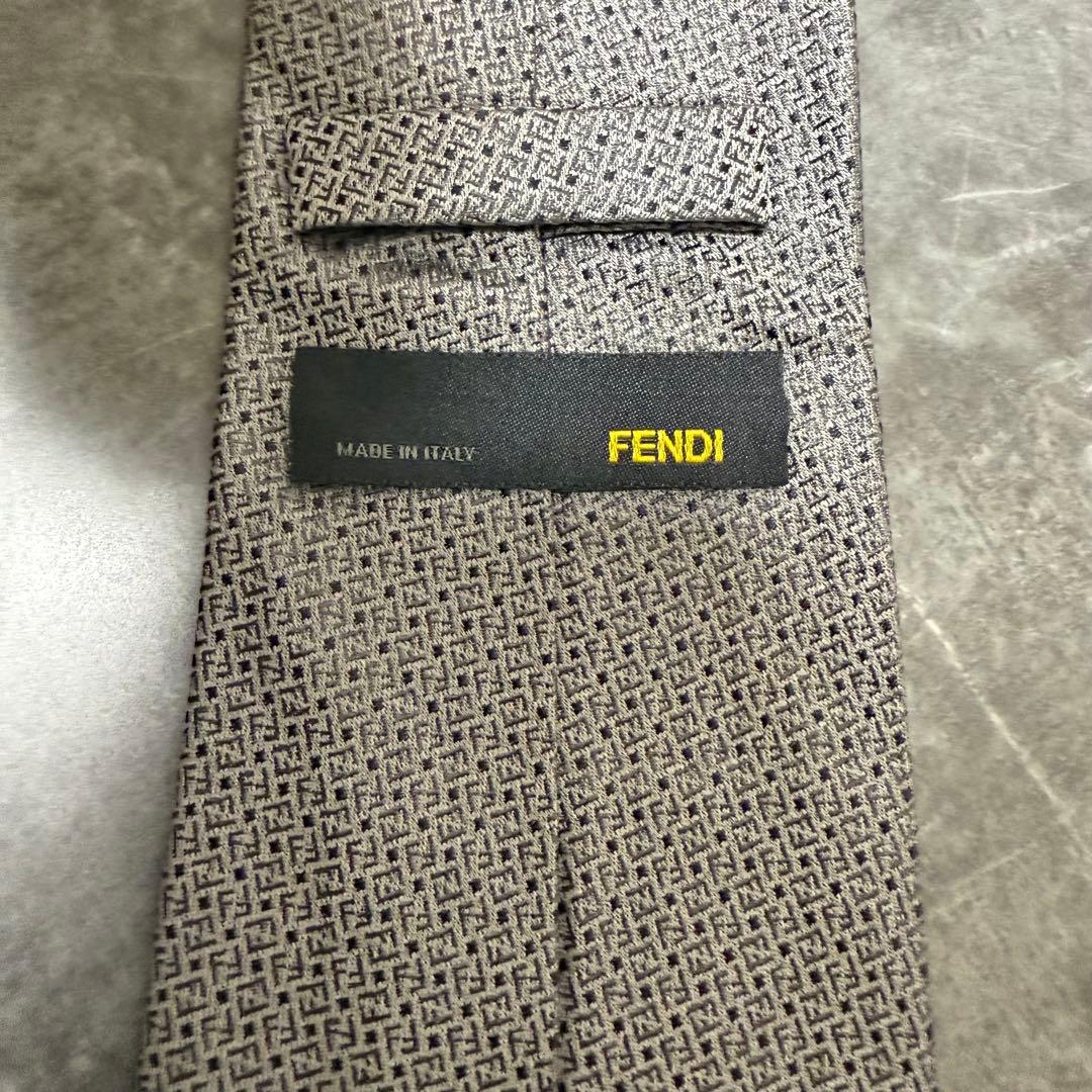 【✨極美品✨】FENDI フェンディ ネクタイ シルバー ズッカ シルク 結婚式