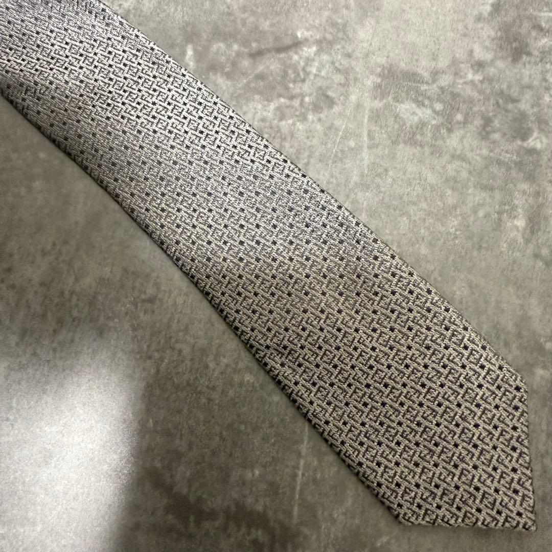 【✨極美品✨】FENDI フェンディ ネクタイ シルバー ズッカ シルク 結婚式