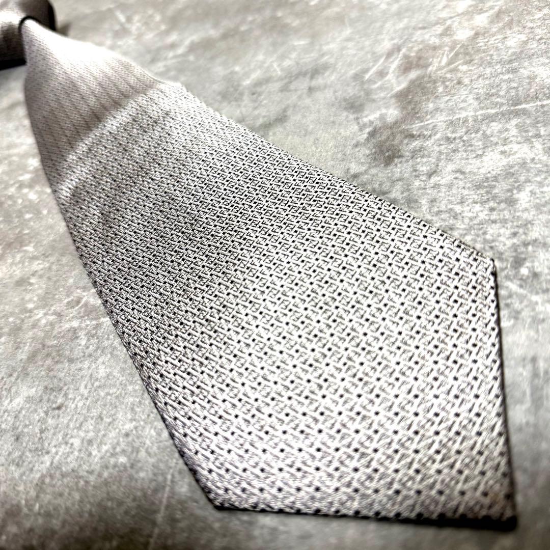 【✨極美品✨】FENDI フェンディ ネクタイ シルバー ズッカ シルク 結婚式