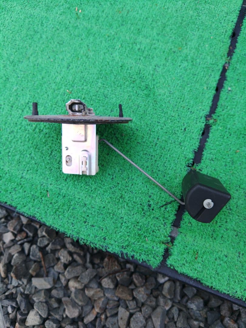 スバルサンバー用 燃料ポンプ 42021 TC060燃料ゲージ 3個セット