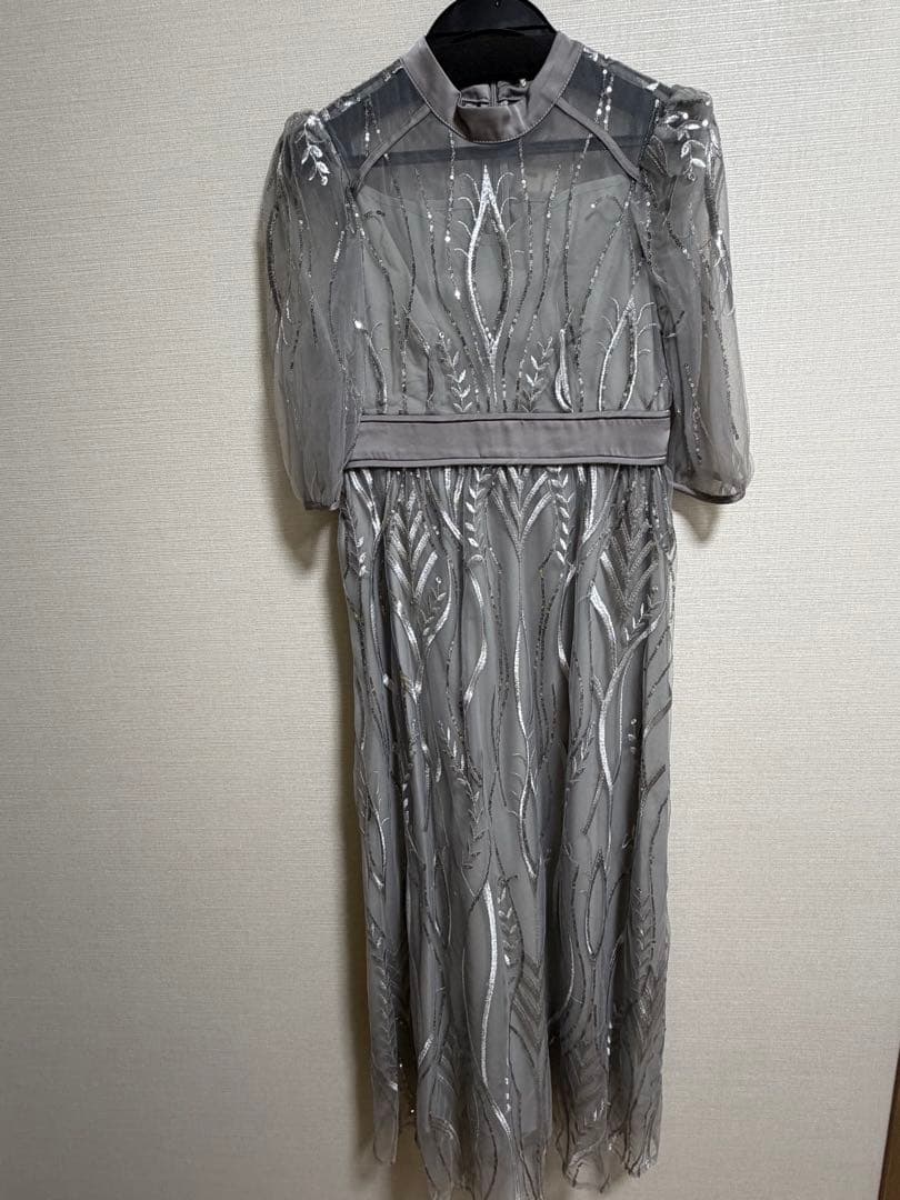 leja スパンコール刺繍レースプチハイネックAラインドレス