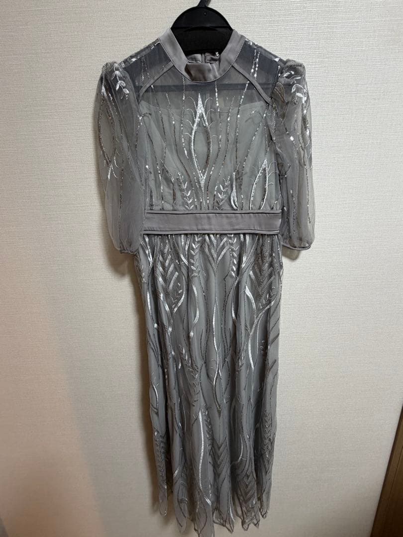 leja スパンコール刺繍レースプチハイネックAラインドレス