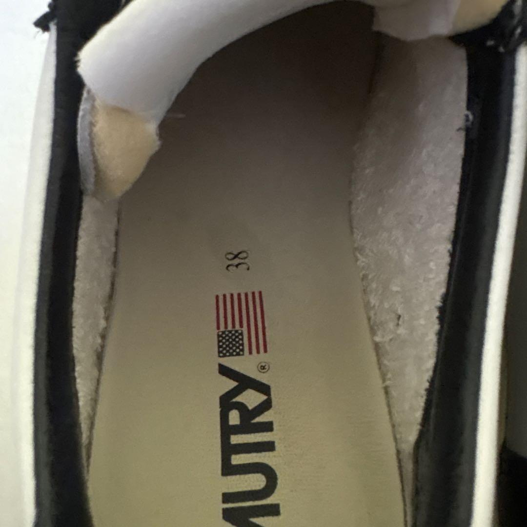 AUTRY ホワイト/ブラック スニーカー