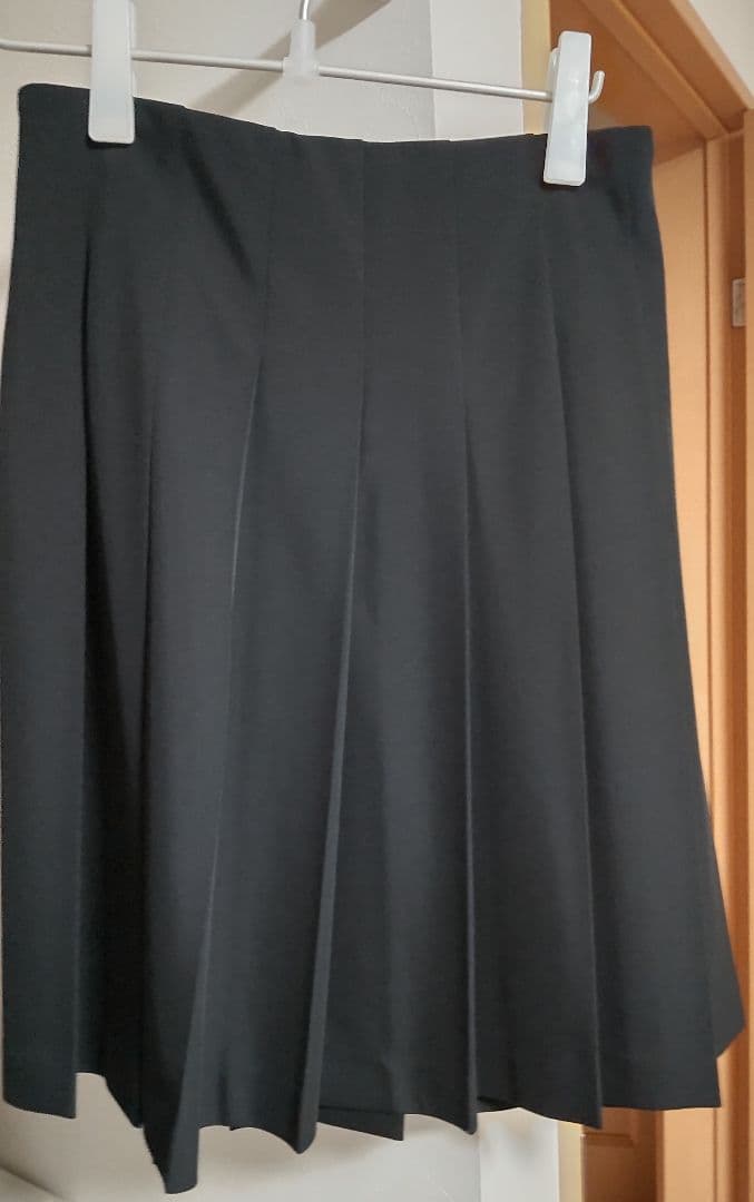 COMME des GARÇONS 本ライン 巻きプリーツスカート 黒