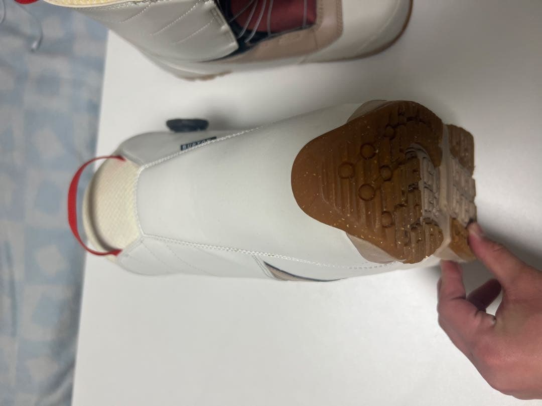 Burtonスノーボードブーツ 男性用