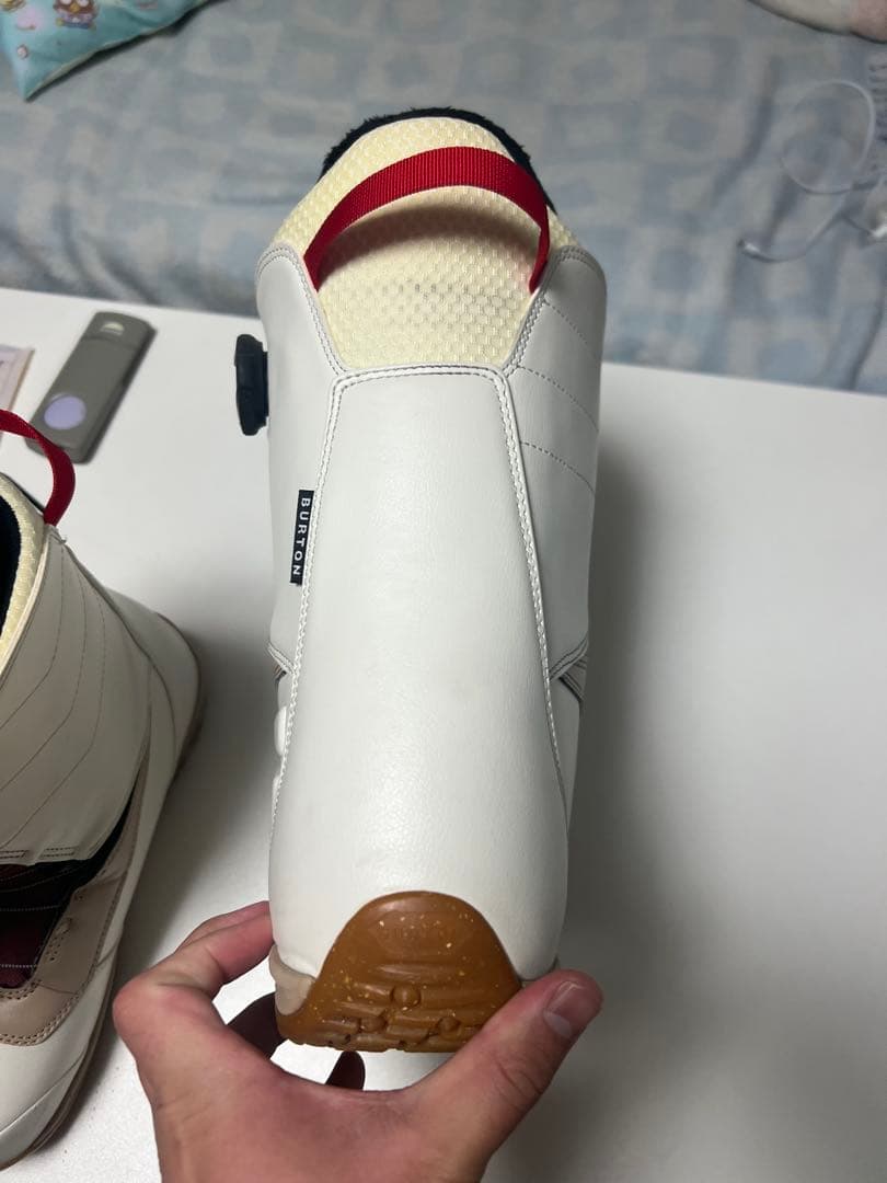 Burtonスノーボードブーツ 男性用