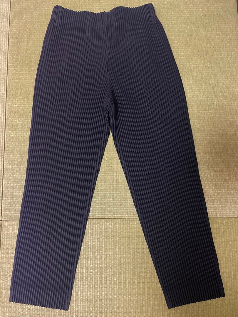 ISSEY MIYAKE HOMME PLISSÉ プリーツパンツ　ブラック