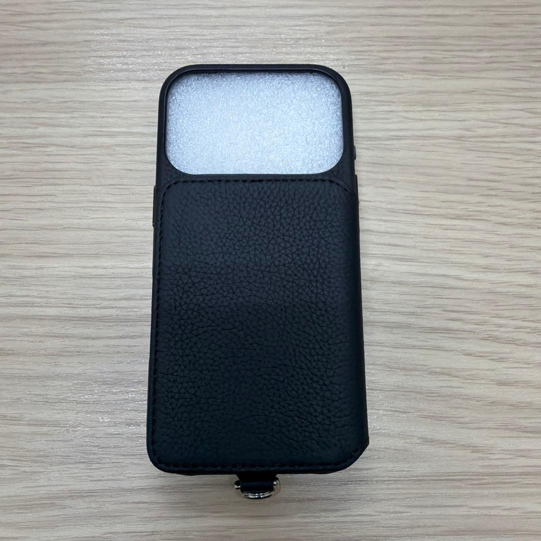 DEMIU デミュウ　POCHE FLAT iPhone 17Pro ブラック