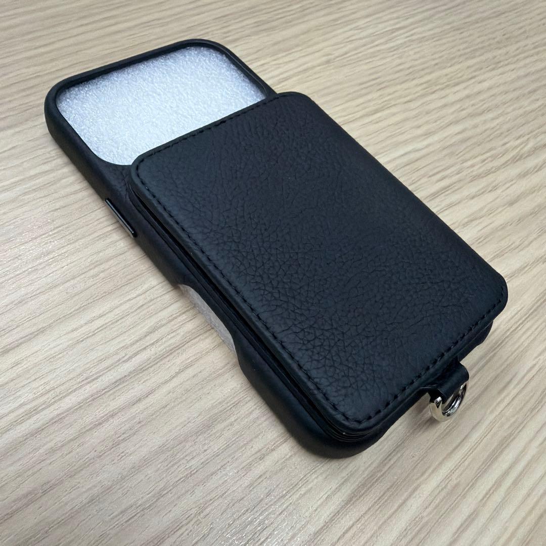 DEMIU デミュウ　POCHE FLAT iPhone 17Pro ブラック