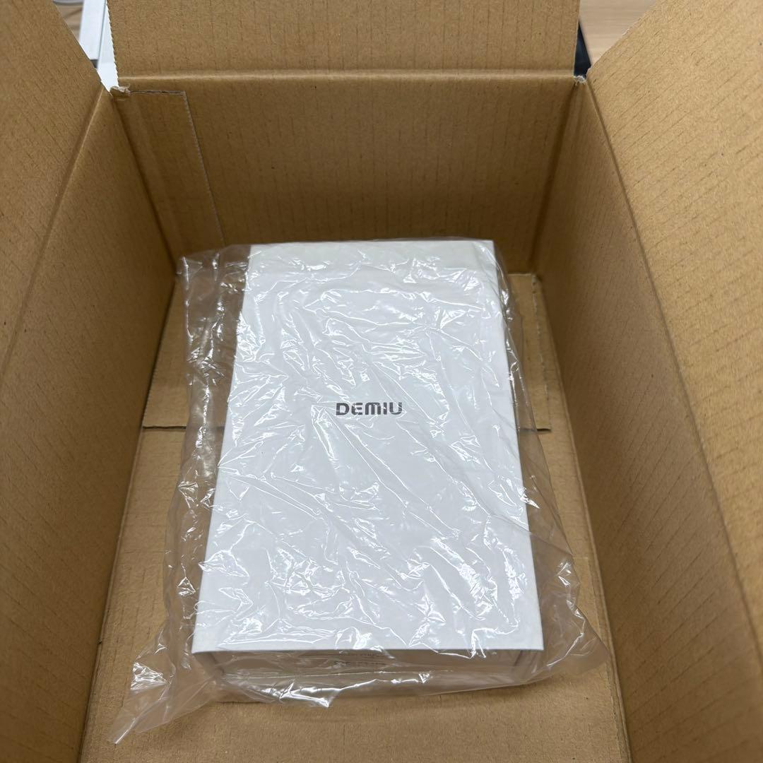 DEMIU デミュウ　POCHE FLAT iPhone 17Pro ブラック