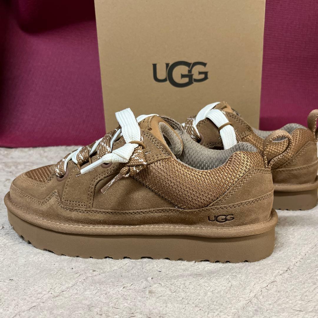 UGG スニーカー　24センチ新品、未使用　箱付き
