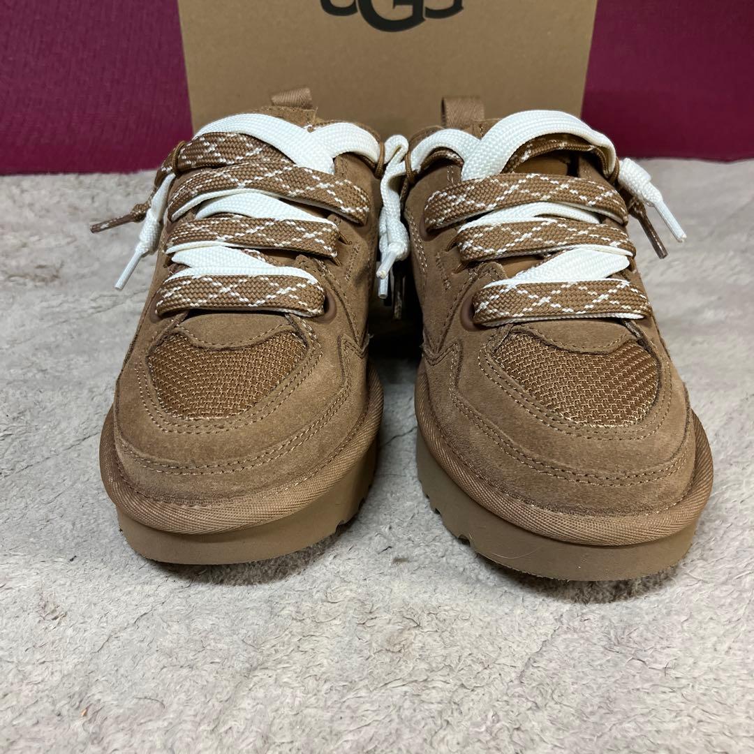 UGG スニーカー　24センチ新品、未使用　箱付き