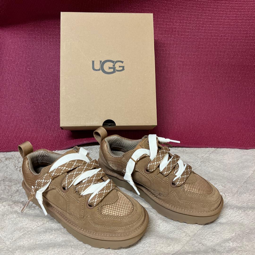 UGG スニーカー　24センチ新品、未使用　箱付き