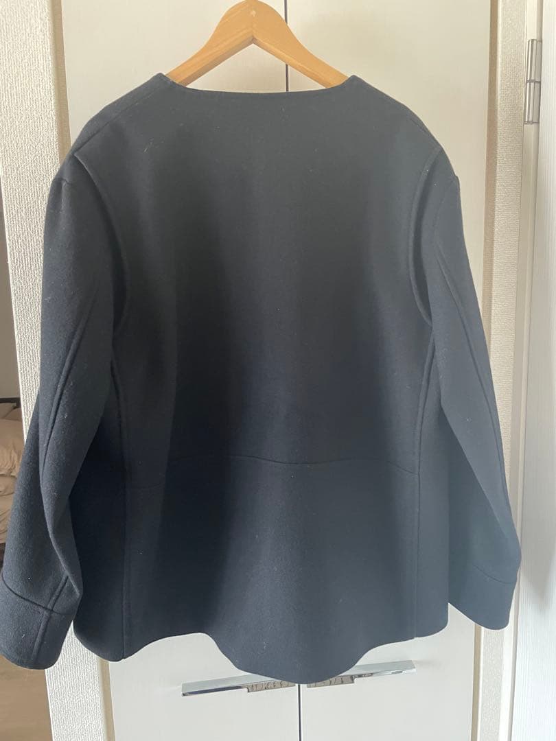 CULLNI ノーカラーブルゾン