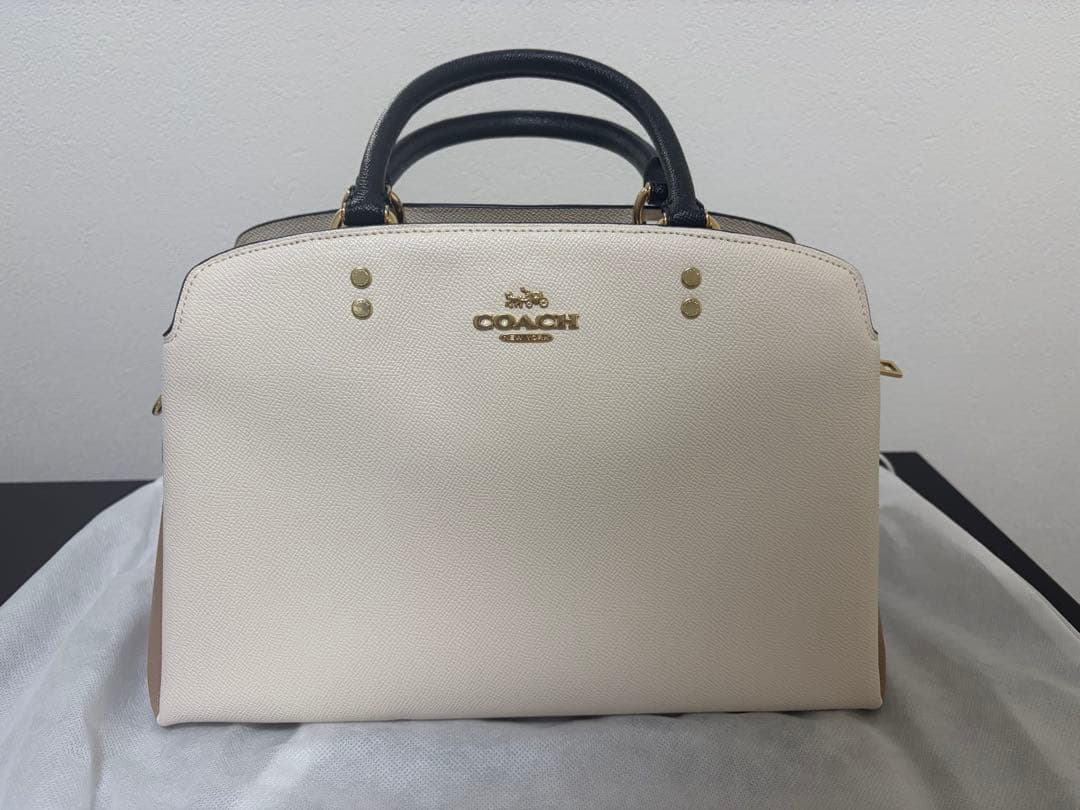 美品新品同様COACH コーチ2WAYハンドバッグ（保存袋付き）