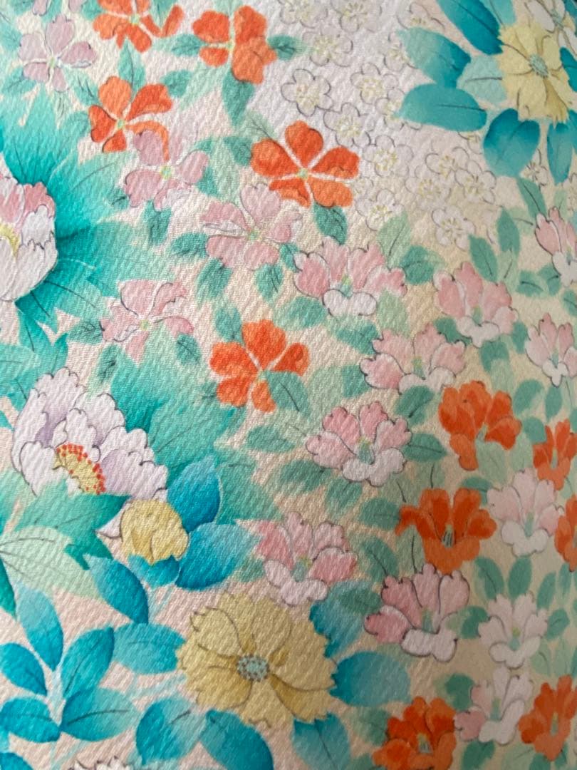 happy smileさま レトロモダン　春爛漫な雰囲気の小紋　正絹　袷