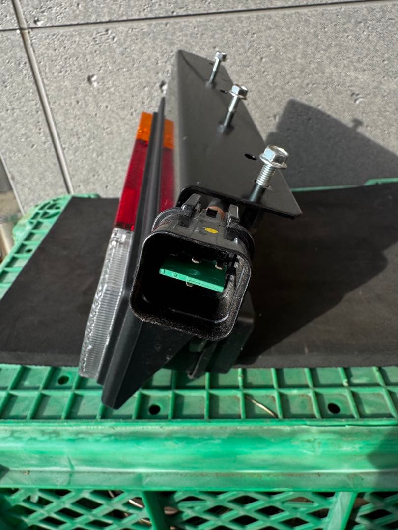 2t テールランプ