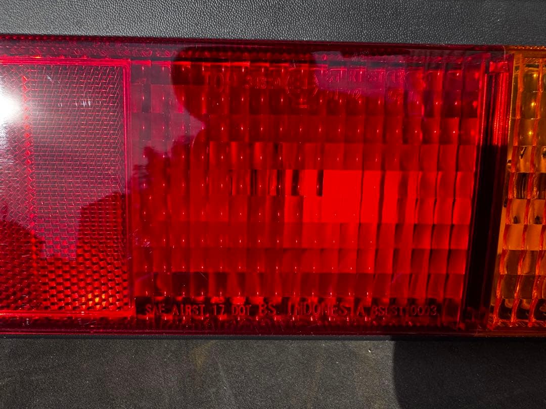 2t テールランプ