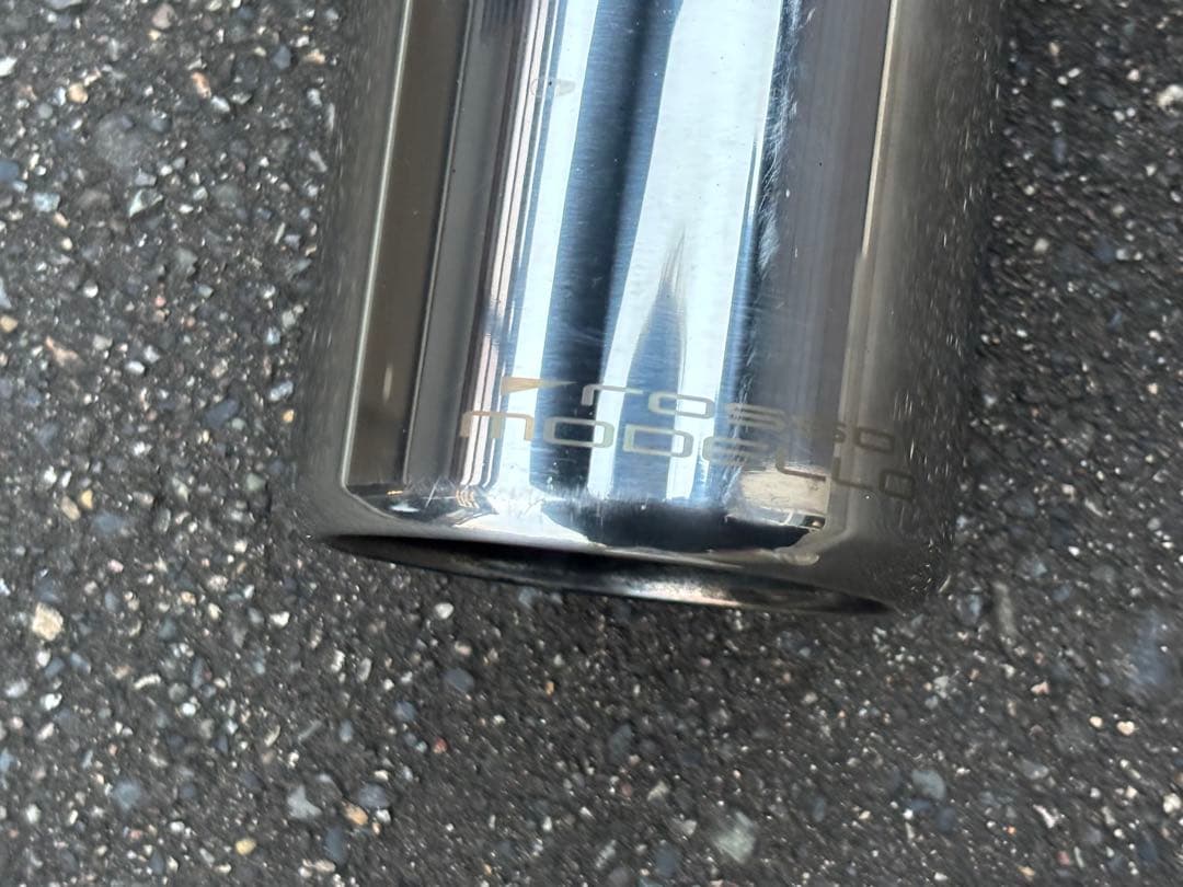 30プリウス　zvw30 ロッソモデロ　GT-8 マフラー