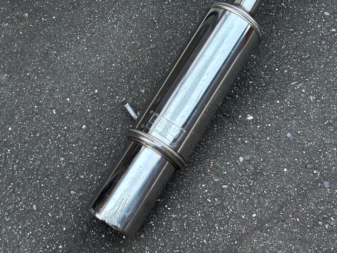 30プリウス　zvw30 ロッソモデロ　GT-8 マフラー