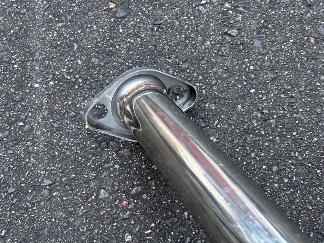 30プリウス　zvw30 ロッソモデロ　GT-8 マフラー