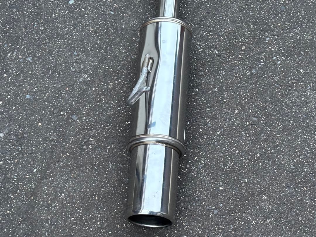 30プリウス　zvw30 ロッソモデロ　GT-8 マフラー