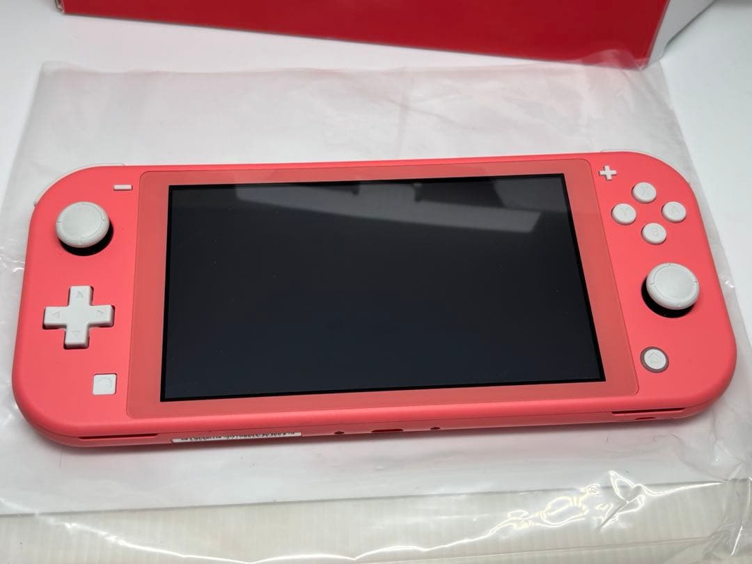 ほぼ新品級の美品！Nintendo Switch Lite コーラル 本体 完品