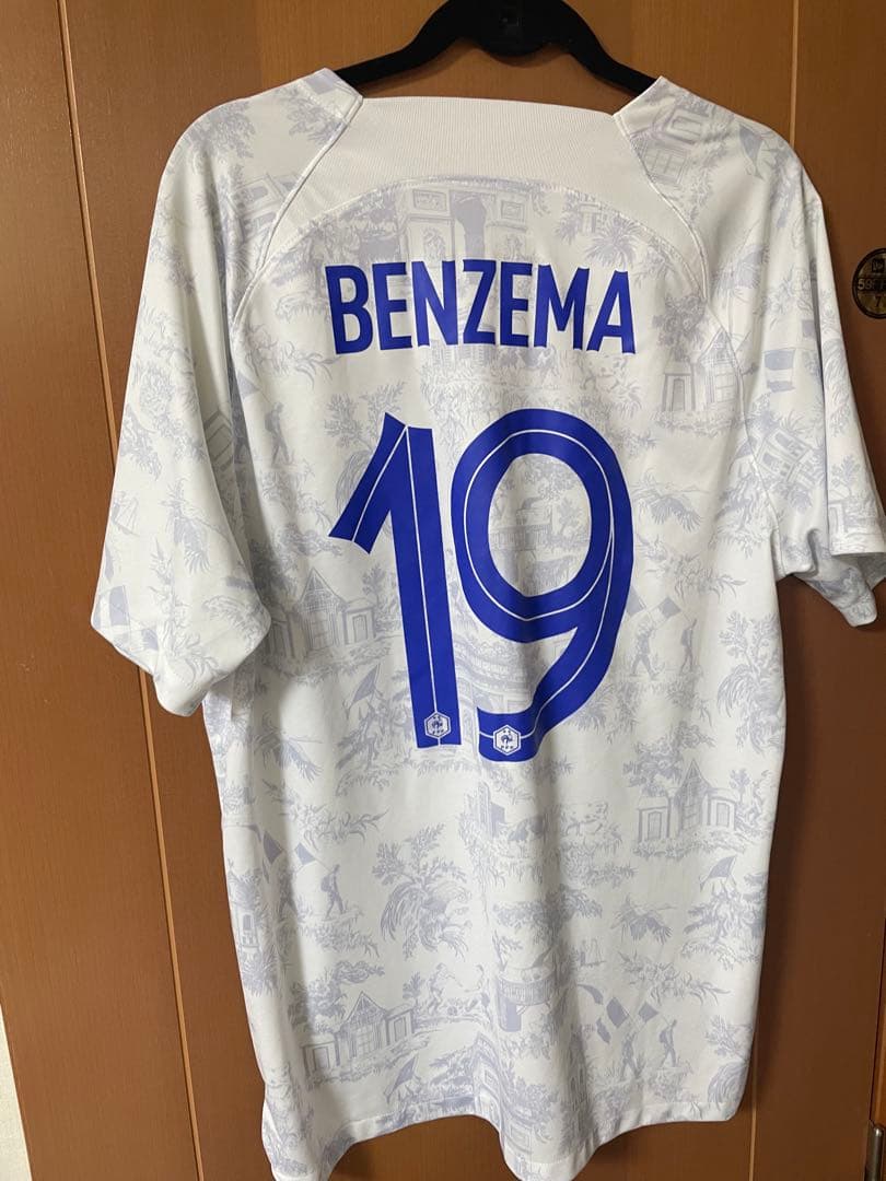 ベンゼマ フランス代表 2022 アウェイ 半袖レプリカユニフォーム 19番