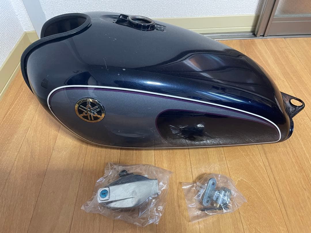 ヤマハ SR400 純正 初期型 タンク SR500