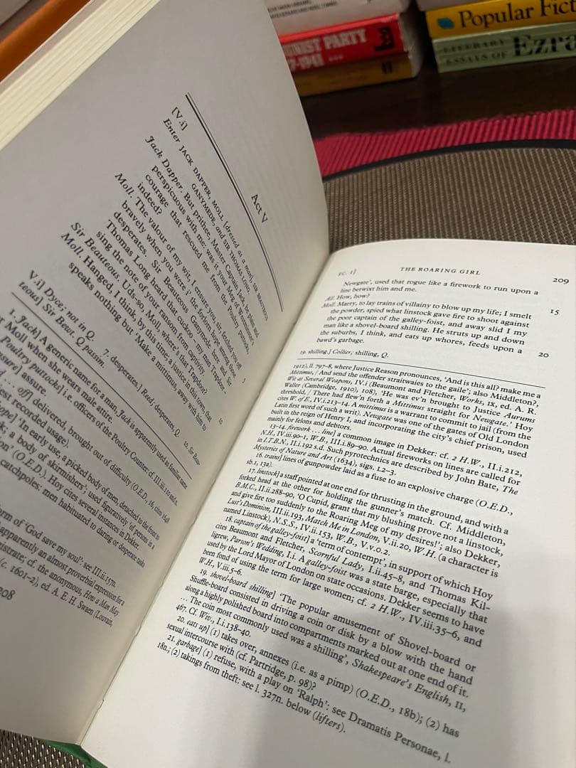 The Roaring Girl - Thomas Middleton &…