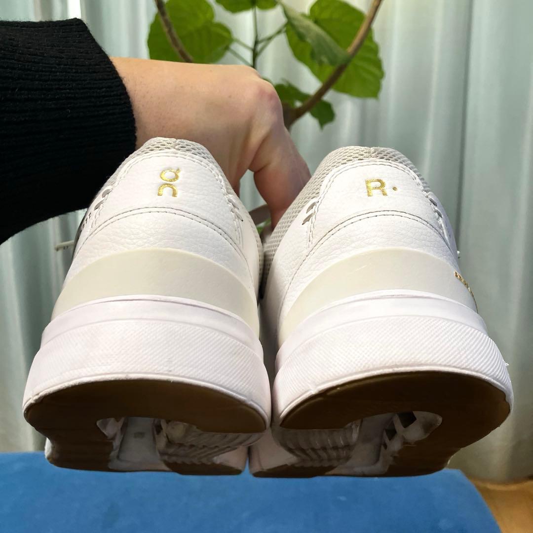 On THE ROGER オン ロジャー センターコート ホワイト 27cm