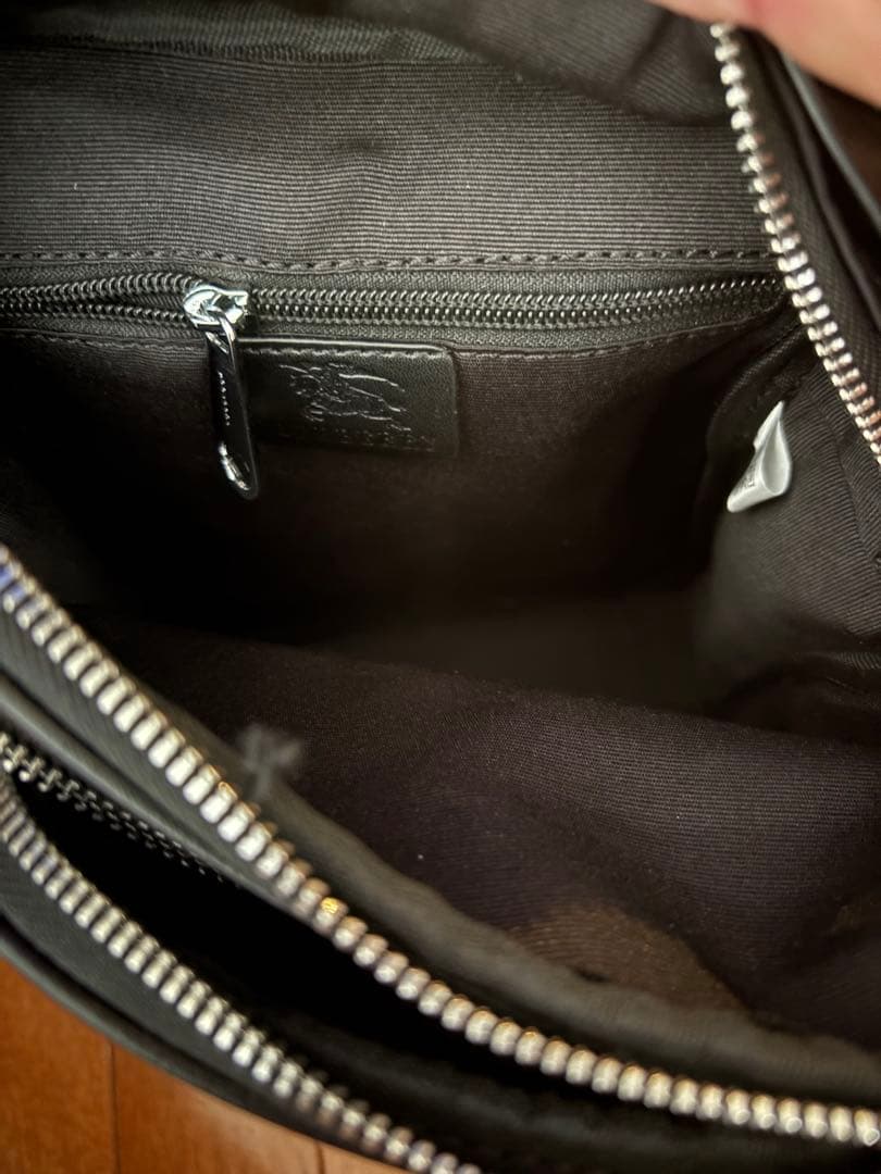 Burberryショルダーバッグ