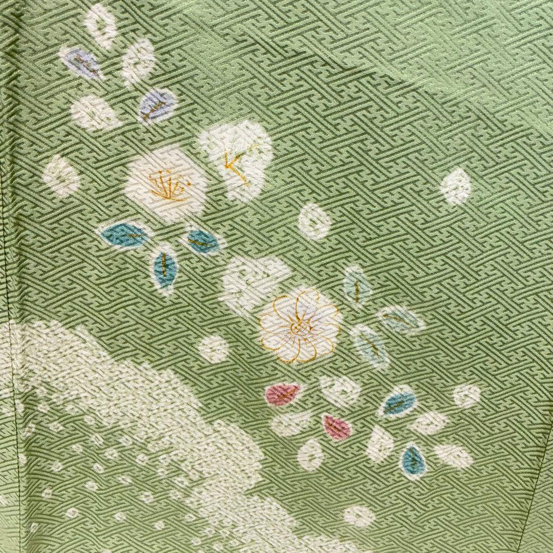 D244 訪問着　花模様　絞り　正絹　着物　袷　しつけ糸付き未使用極美品