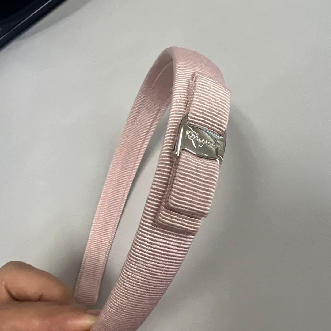 フェラガモ　リボン付きピンクヘアバンド