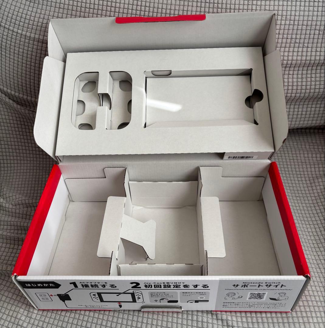 ジャンク⭐️Nintendo Switch（本体のみ）と限定ボックス（箱のみ）