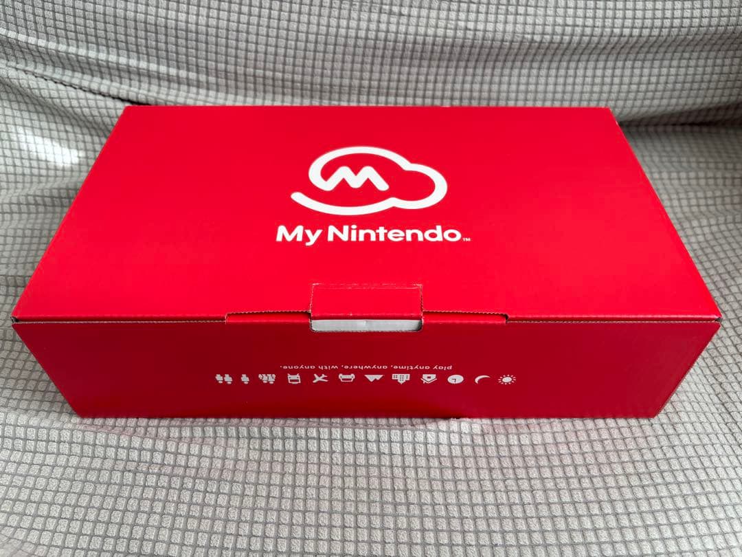 ジャンク⭐️Nintendo Switch（本体のみ）と限定ボックス（箱のみ）