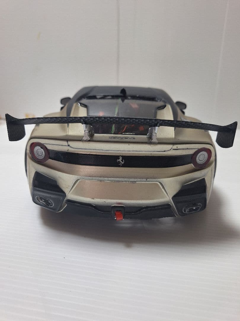 10分の1ラジコンボディ、フェラーリF12