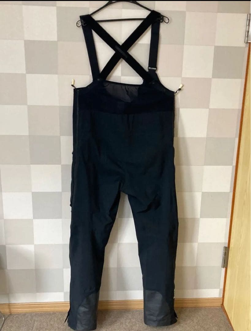 セールBurton ak GUIDE JACKET & HI-TOP PANTS