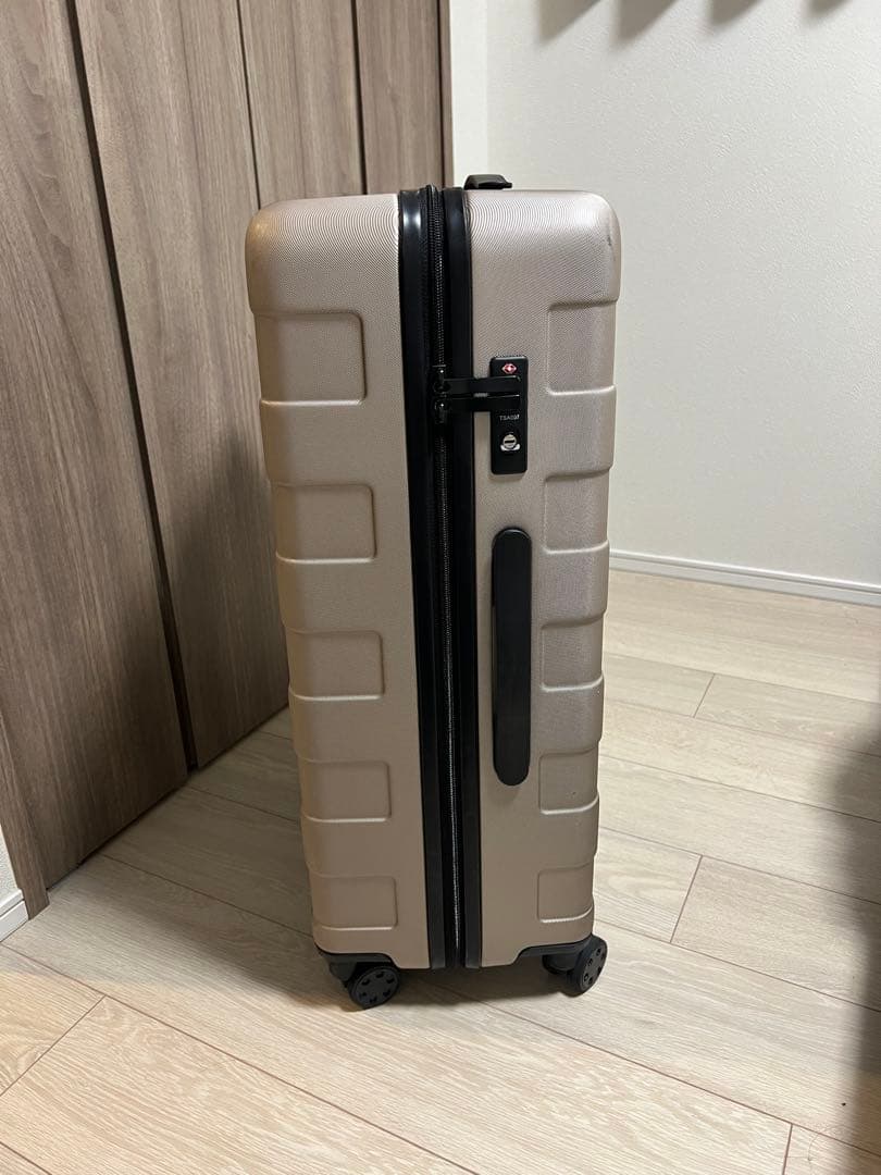 MUJI 無印良品　ハードキャリーケース（７５Ｌ） ベージュ　鍵付き