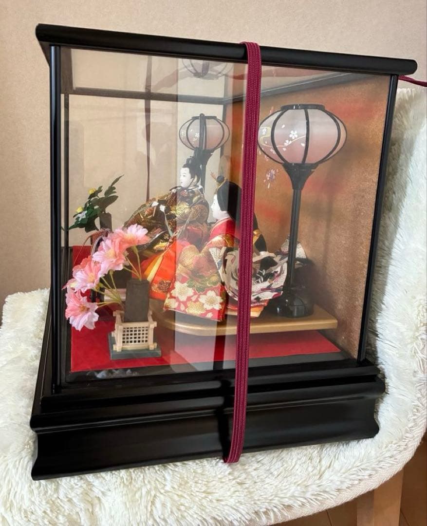34‼️美品❗️ 兜飾りと雛人形　まとめ売りガラスケース入り